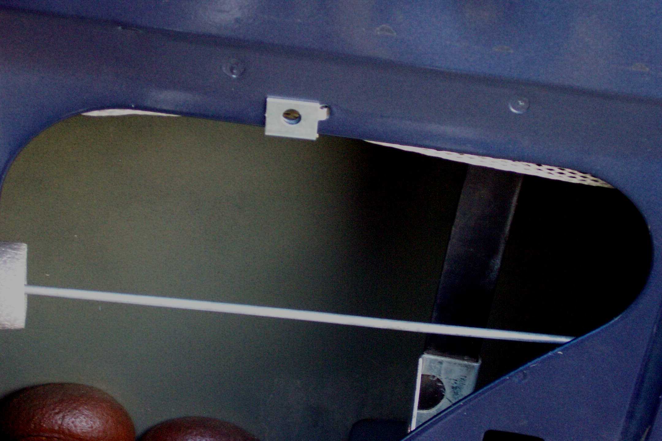 thumbnail image 2 of Pair Of Rear Door Handles For 2003-2011 Ford Crown Victoria - Left And Right 2 of 6