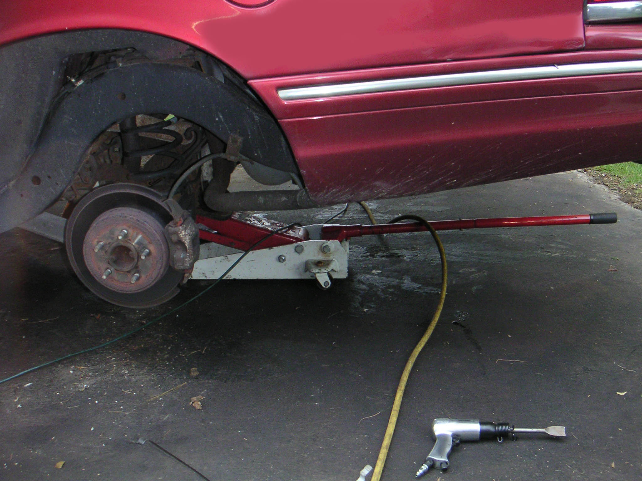 crown vic rear suspension.